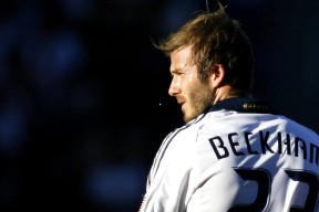 足彩网_埃托奥非洲杯看台真情迸发，激情怒吼与赛后痛哭诠释性情中人